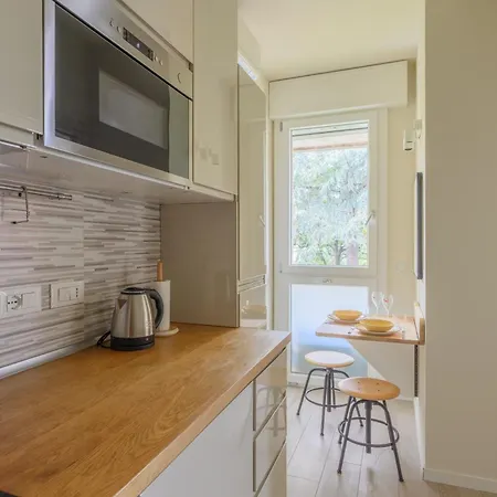 Guesthost - Cozy Near Basilica Sant'antonio דירה *