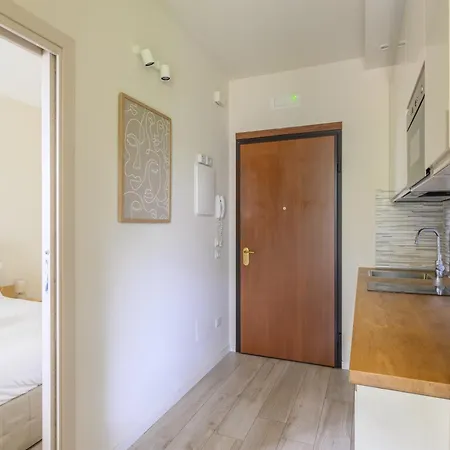 Guesthost - Cozy Near Basilica Sant'antonio