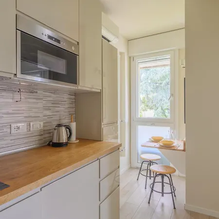 Guesthost - Cozy Near Basilica Sant'antonio